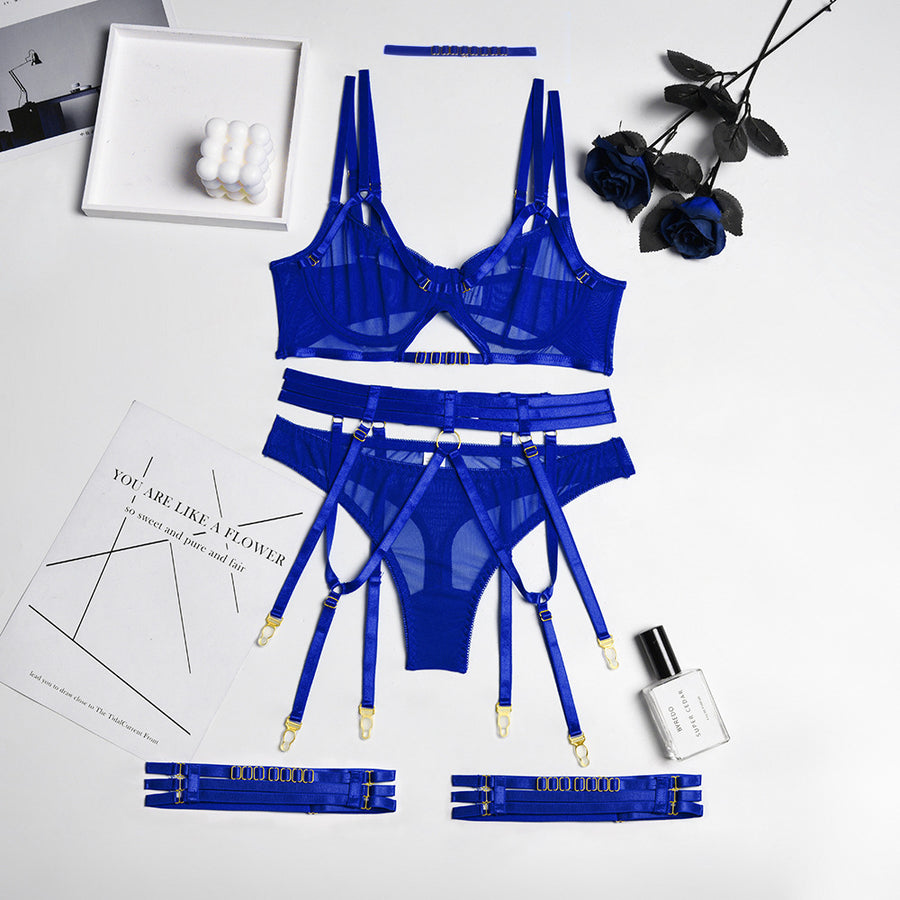 ENSEMBLE LINGERIE A DECOUPES