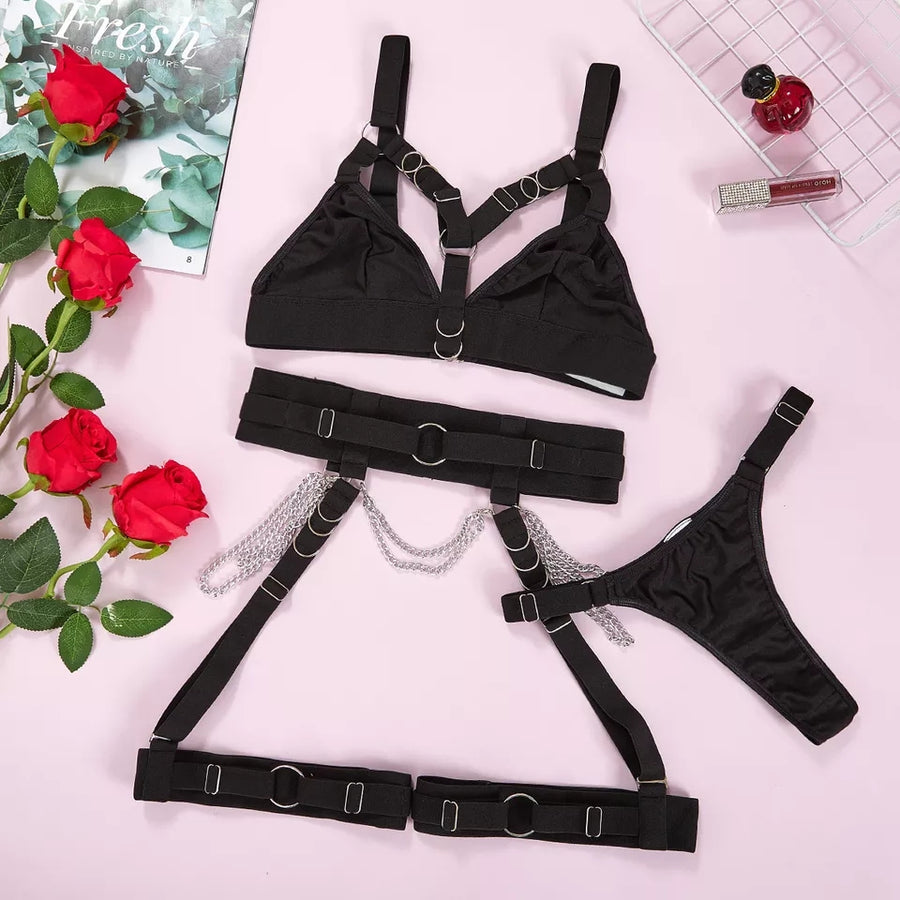 ENSEMBLE LINGERIE BANDAGE A HARNAIS
