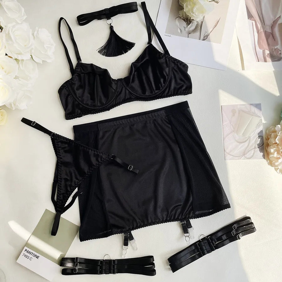 ENSEMBLE LINGERIE AVEC RAS DE COU