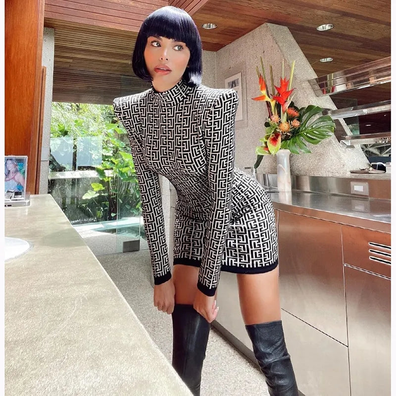 LONG SLEEVED JACQUARD DRESS
