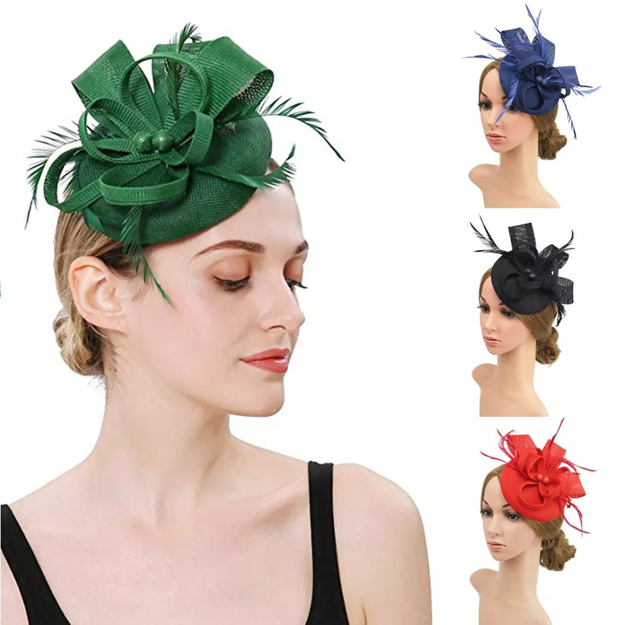CHAPEAU DE SOIREE ORNÉ DE PLUMES